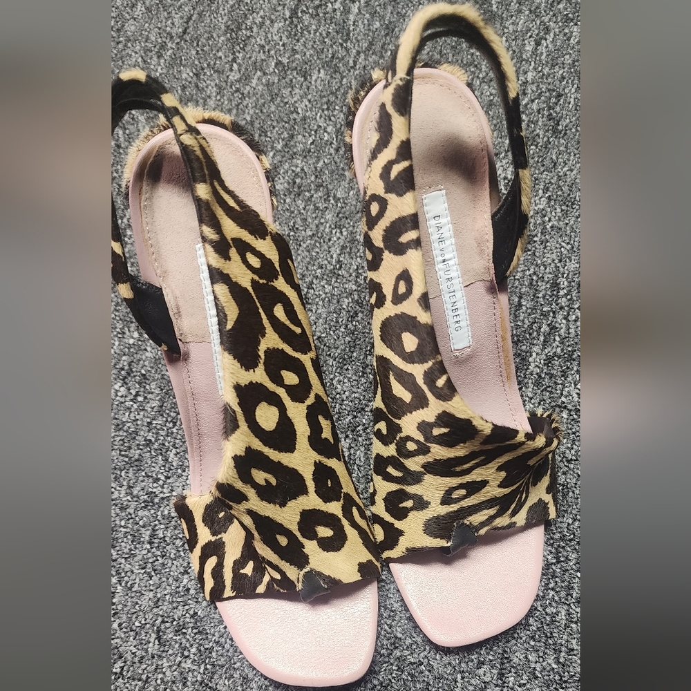 DIANE VON FURSTENBERG Leopard Morocco Sandals 8.5